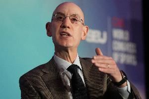 名记：罗齐尔上赛季“因伤报销”是联盟安排的 联盟知道他赌球